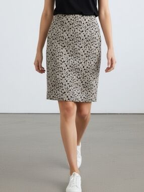 J. Crew Grey and Taupe Leaf Pattern Pencil Skirt - 2